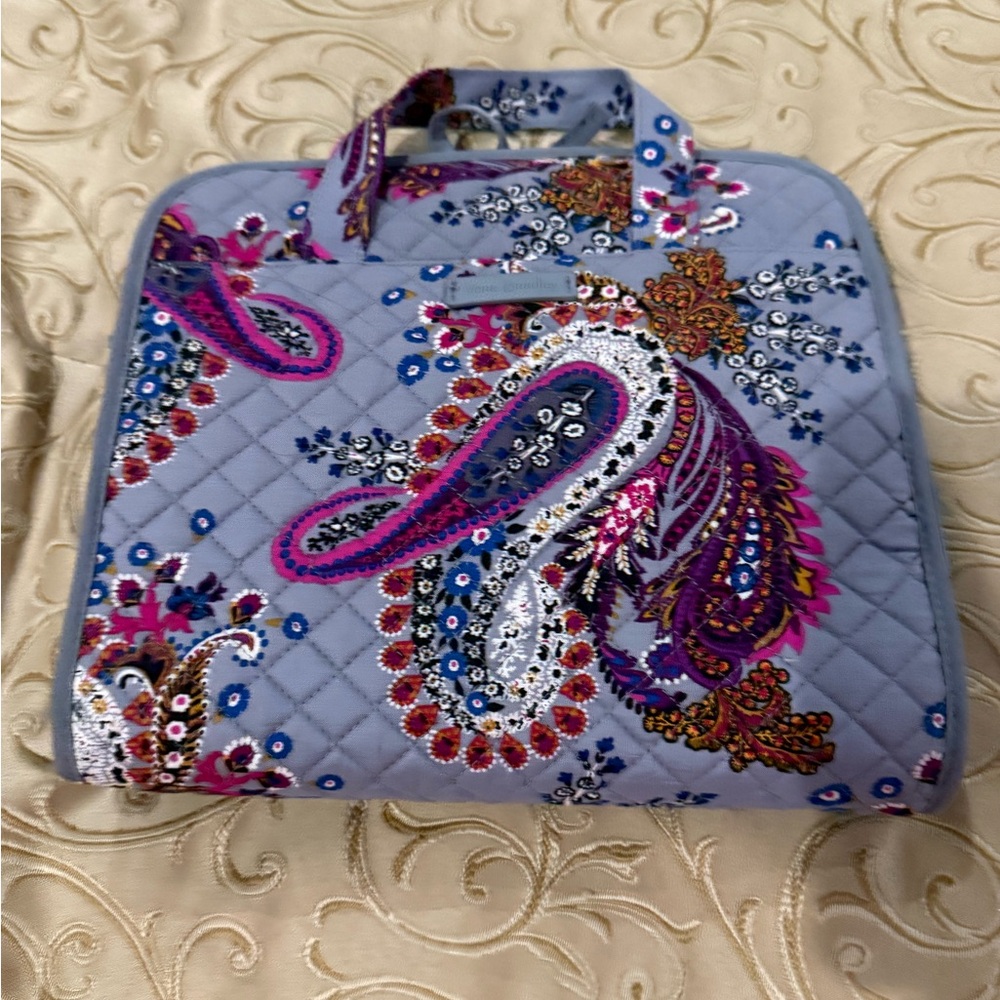 Vera Bradley hanging travel bag - Picture 5 of 7